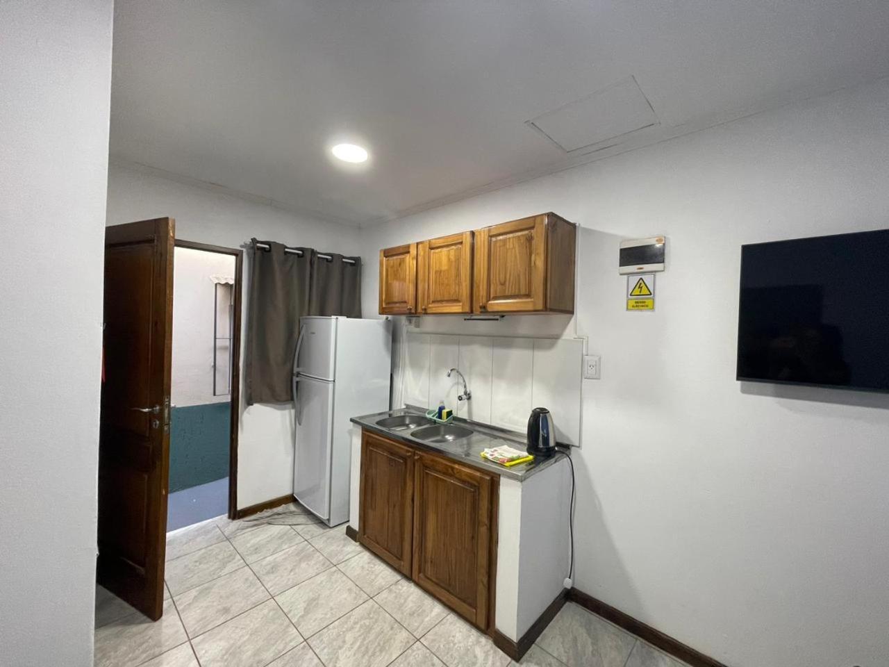 Apart Candioti Departamentos Puerto Iguazu Exterior photo
